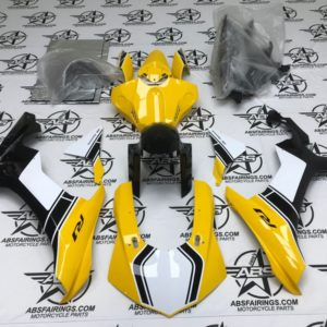 *** ready to ship *** black and yellow 2015 to 2019 yamaha r1