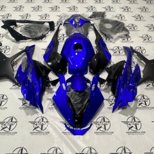 Pearl Blue and Matte Black with Carbon Fiber Accents - 2019 To 2024 BMW S1000RR